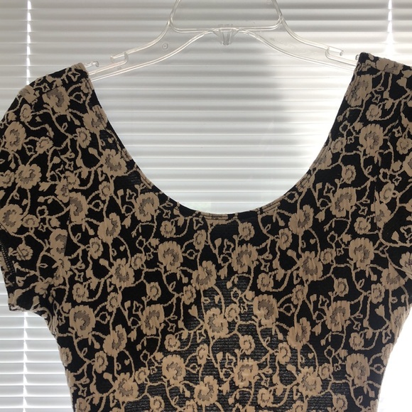 Black and White Dress - Picture 2 of 3